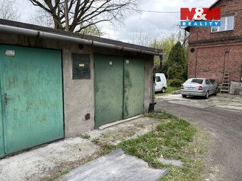 We offer for sale a spacious and equipped garage of size 
