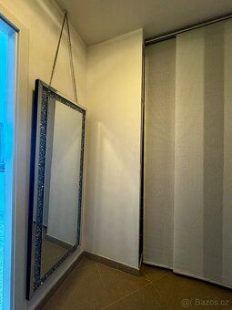 I offer for rent a cozy 1+kk apartment in new construction located in mixed building.
