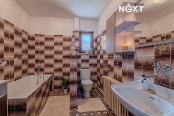 Exclusively we offer for sale a spacious family house with 5+1 bedrooms in a quiet part of the town of Jemnice.