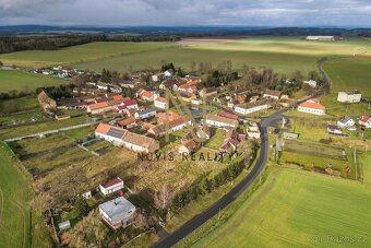 We offer for sale a flat plot of land with a total area of 2476 sqm in the part of the village…