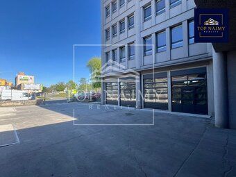 Pronájem skladových prostor – 236 m2, ul. Novinářská, Ostrav