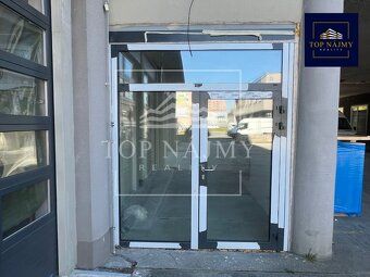 Pronájem skladových prostor – 236 m2, ul. Novinářská, Ostrav