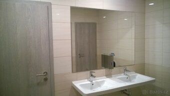 We offer an office space for rent measuring 41.80 sqm