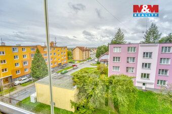 Pronájem prostorného bytu 3+1 o užitné ploše 82 m² v panelov