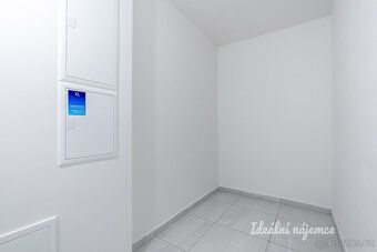 Nabízíme k dlouhodobému podnájmu světlý byt 2+kk o výměře 67