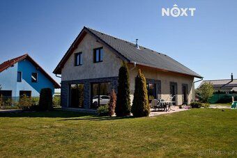 V exkluzivním zastoupení Vám nabízím rodinný dům o dispozici