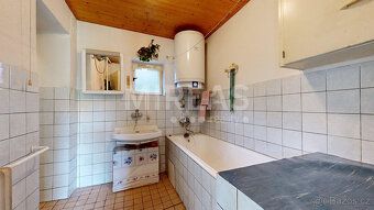 Nabízíme vám k prodej rodinný dům 2+1 v obci Dymokury, okres
