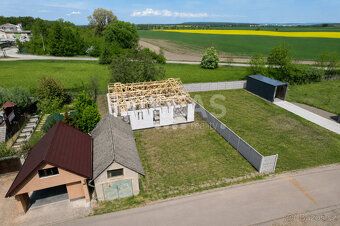 We offer for sale a new family house 4+kk, 98 sqm, plot 468 sqm, Zdětín near Benátky nad Jizerou