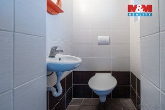 We offer for sale a spacious terraced house in a quiet and sought-after part of Chomutov - Horní Ves.