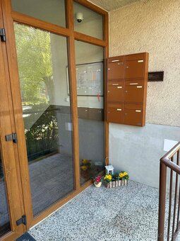 We offer for sale a spacious 3BR apartment of usable area 72 sqm in Uherské Hradiště city…