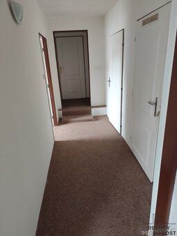 We offer rent of apartment 4+kk, located in the attic of family house in street Náchodská…