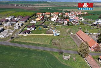 We offer a turnkey modern family house project of layout