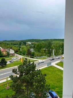 🏡 Pronájem bytu 1+1 / 38 m² – Předmostí 705 📍 6. patro s nov