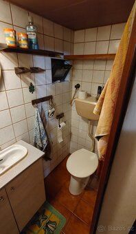 Prodám chatu 60 m2 s udržovanou zahradou 630 m2 v malebném p