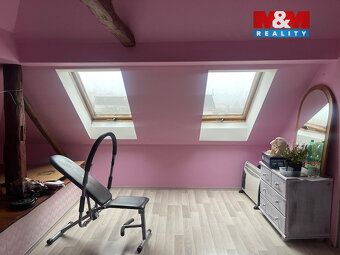 We offer for sale a spacious family house in a quiet part of the village
