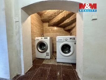 Nabízíme k prodeji prostorný byt 3+kk o užitné ploše 127 m²,