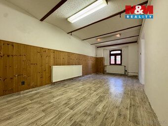 Nabízíme k prodeji prostorný byt 3+kk o užitné ploše 127 m²,