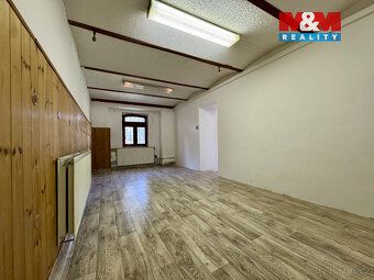 Nabízíme k prodeji prostorný byt 3+kk o užitné ploše 127 m²,