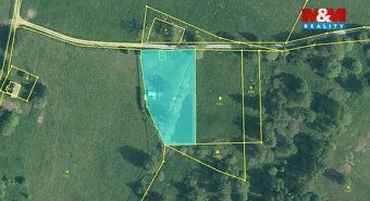 We offer for sale a unique plot of land measuring 2451 m² designated