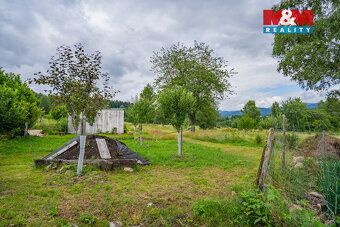 We offer for sale a unique plot of land measuring 2451 m² designated