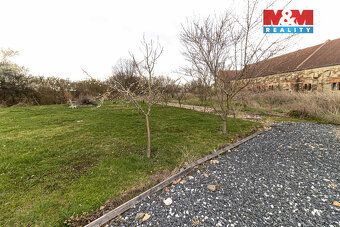 We offer for sale a chateau in the village of Žáky near Čáslav undergoing reconstruction and…