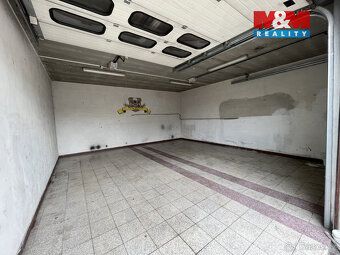 Nabízíme k pronájmu garáže v lukrativní části Třeboně, nedal