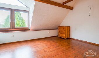 We offer for sale a spacious two-generation village house