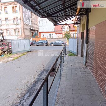 Real Estate Agency Realit.cz offers rental of large commercial area on Dělnická Street in…