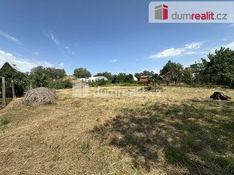 Dumrealit.cz will arrange sale of building plot in