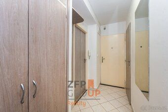 Ev.č. 00539 Nabízíme k prodeji byt o dispozici 3+kk a podlah