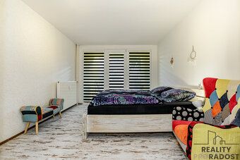 Nabízíme k prodeji prostorný byt 3 + 1 ve vyhledávané lokali