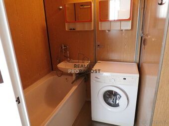 We offer for rent an apartment 3+1 in a renovated prefabricated house