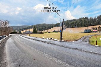 We offer for sale a unique set of plots in the village of Velké Karlovice, specifically in an…