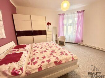 We offer for rent a very nice, brick apartment with loggia in 
