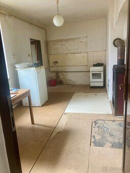 I am offering for sale a family house in the village of Jaroměřice nad Rokytnou, originally…
