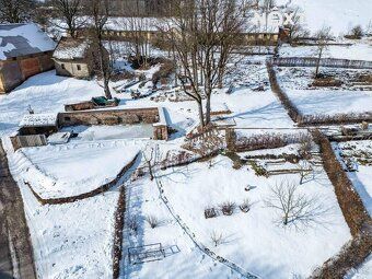Exclusively we offer for sale an apartment - studio in a very interesting renovated property…