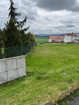 Nabízíme prodej stavebního pozemku v klidné části obce Těško