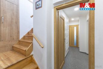 We offer for sale an above-standard equipped cottage after reconstruction in a quiet part of…