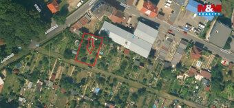 Nabízíme k prodeji udržovanou zahradu o výměře 488 m² v kata