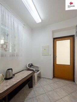 In a busy street near the city center, commercial spaces available for several purposes