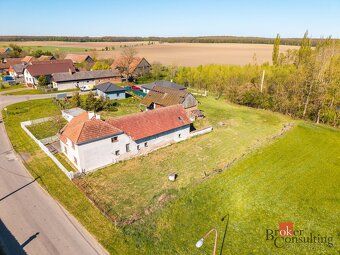 For sale, land/residential, 1049 m2, Podoliby 40, 50315 Kraliky