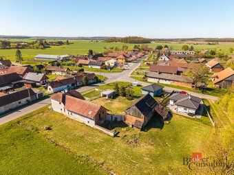 For sale, land/residential, 1049 m2, Podoliby 40, 50315 Kraliky