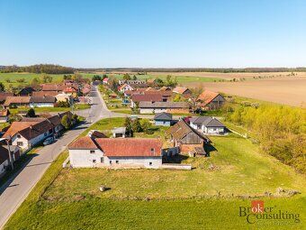 For sale, land/residential, 1049 m2, Podoliby 40, 50315 Kraliky