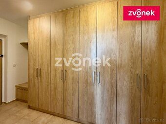 Ev.č. 728141 Nabízíme k okamžitému pronájmu prostorný a svět
