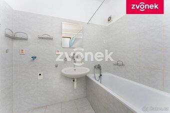 Ev.č. 729071 Nabízíme k prodeji světlý byt 2+1 o celkové pod