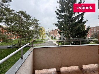 Ev.č. ZL04675 Nabízíme k pronájmu prostorný zděný byt 3+1 v 