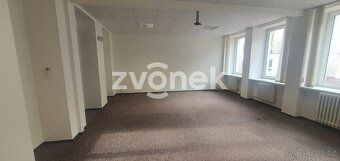Ev.č. ZL04090 Nabízíme k pronájmu kancelářské prostory o cel