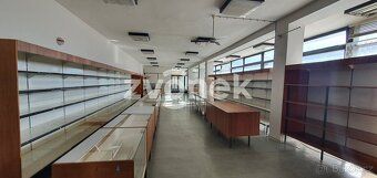 Ev.č. ZL04578 Nabízíme k pronájmu komerční prostory ve 2. pa