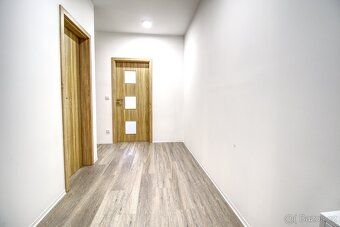 Nabízíme k pronájmu zcela nový byt 2+kk o rozloze 59 m², kte