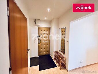 Ev.č. ZL04581 Nabízíme k pronájmu světlý a velmi příjemný by